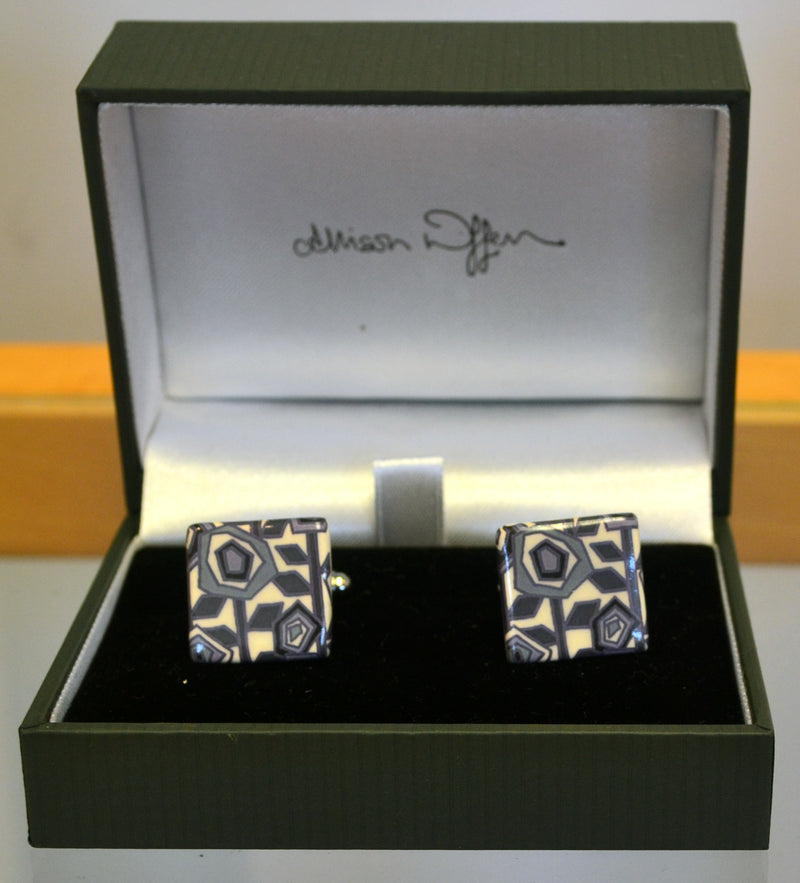 Allison Wiffen- Ceramic Jewellery