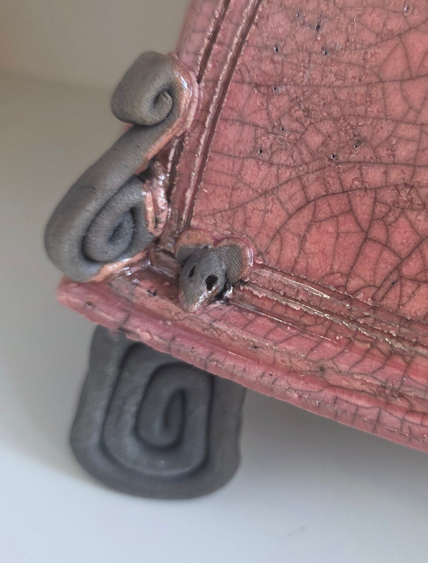 Stonesplitter - Medium Pink Raku Clock