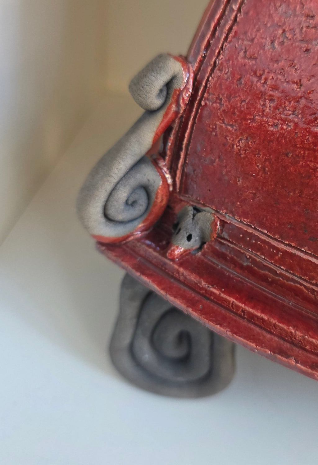 Stonesplitter - Medium Red Raku Clock