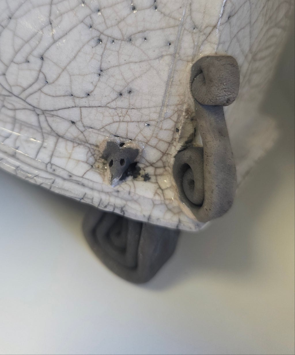 Stonesplitter - Medium White Raku Clock