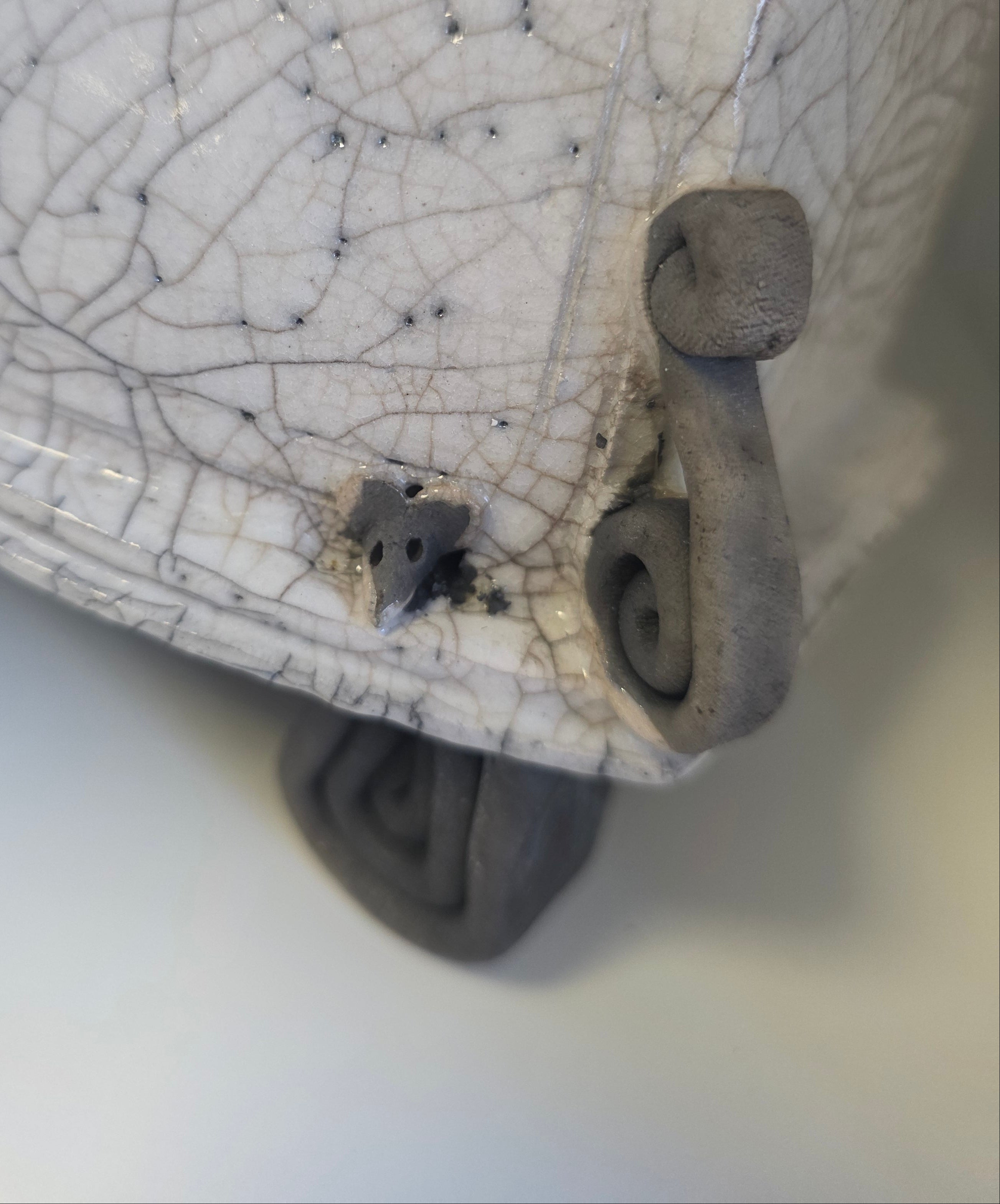 Stonesplitter - Medium White Raku Clock