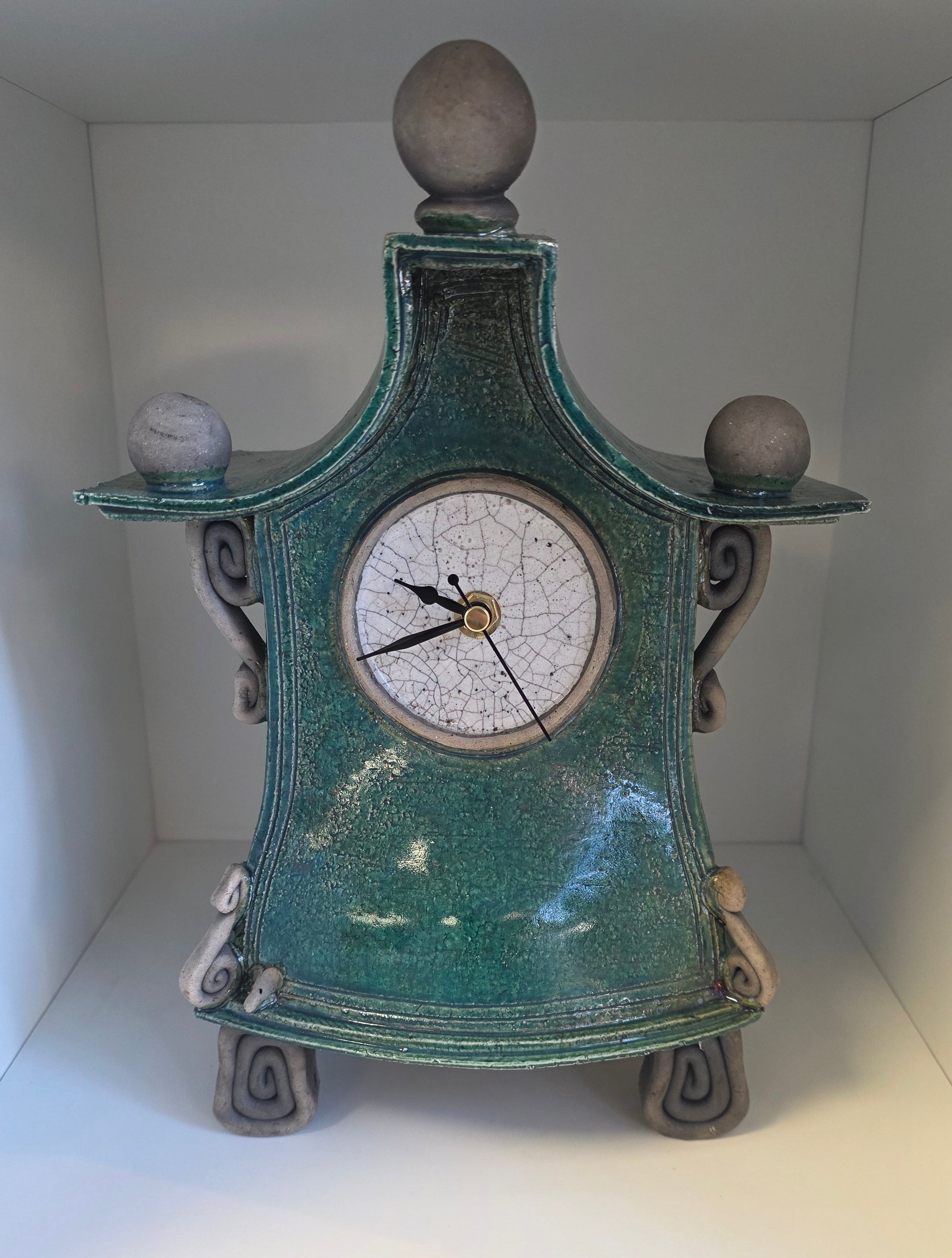Stonesplitter - Medium Green Raku Clock