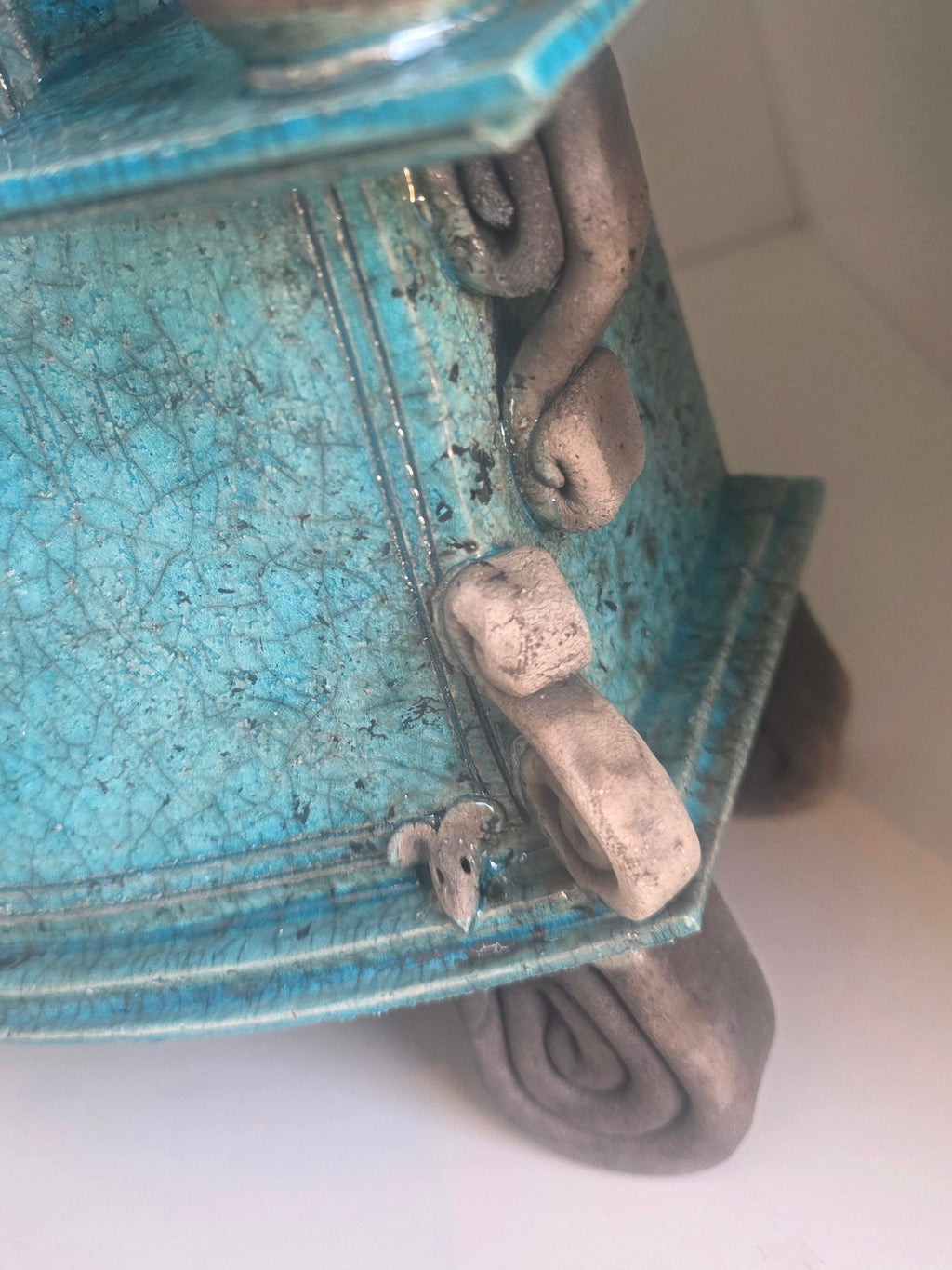 Stonesplitter - Medium Turquoise Raku Clock
