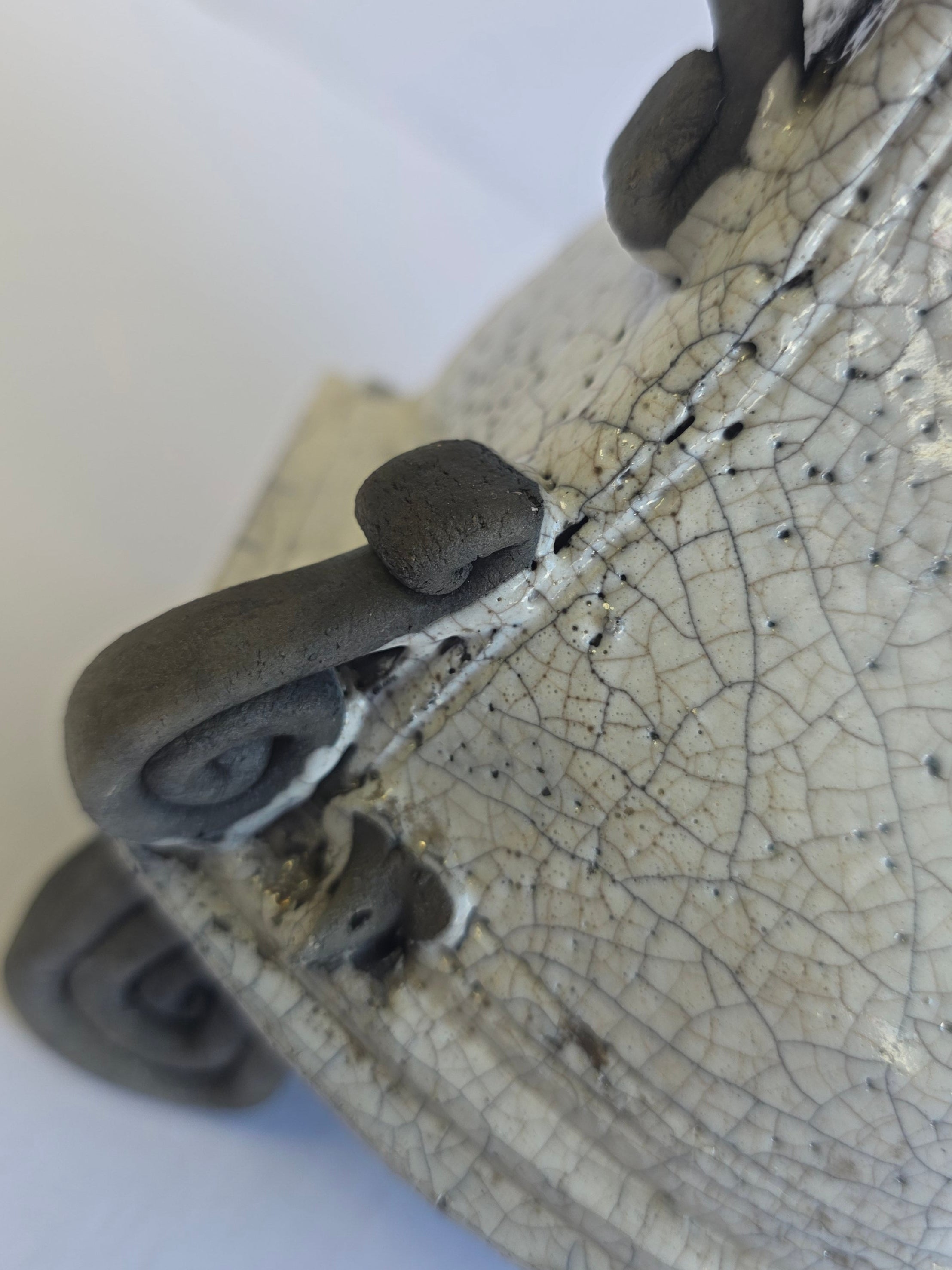 Stonesplitter - Small White Raku Clock