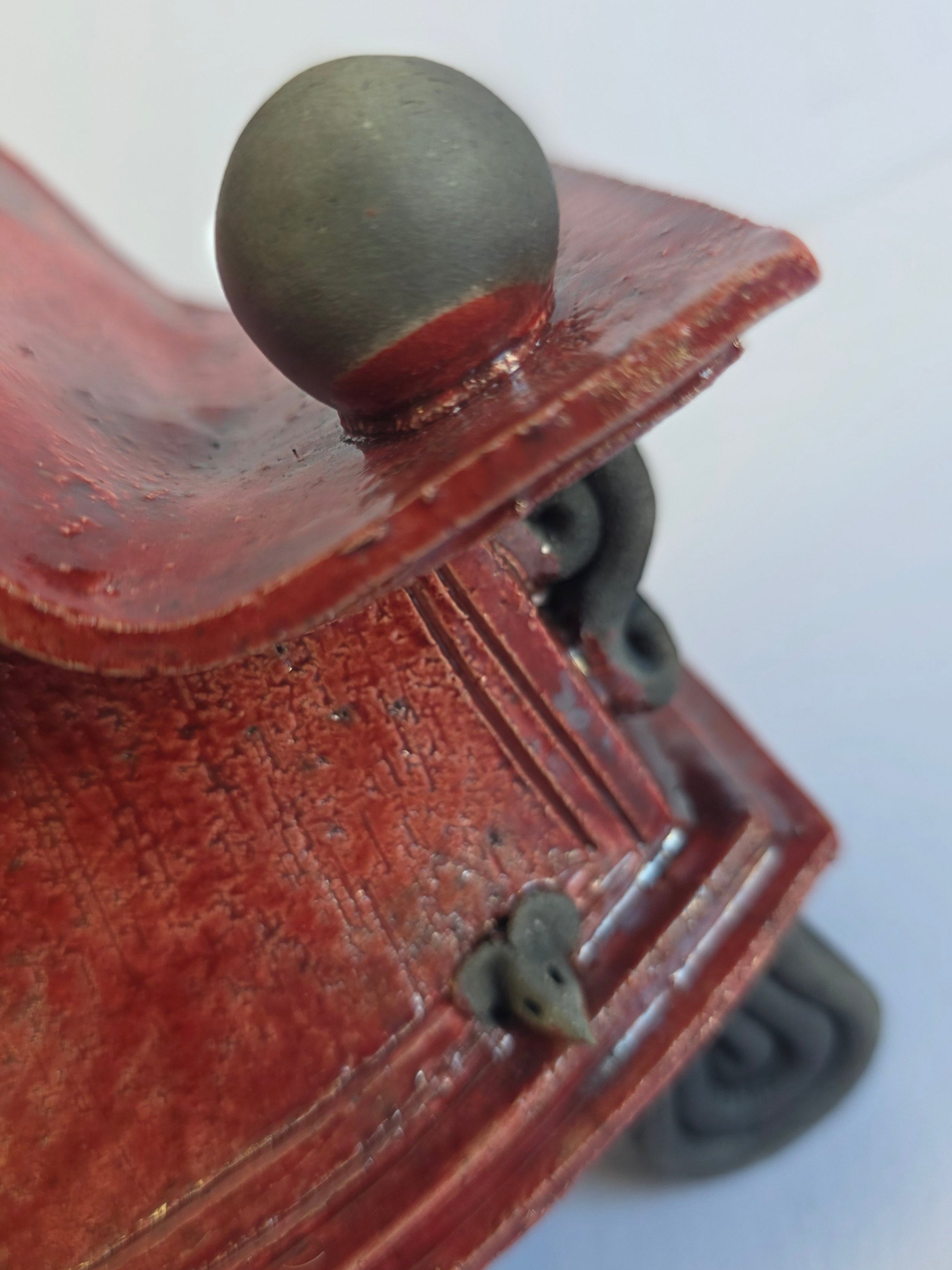 Stonesplitter - Small Red Raku Clock
