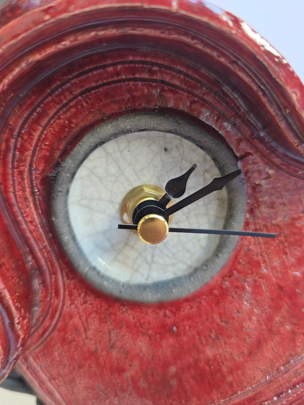 Stonesplitter - Small Red Raku Clock