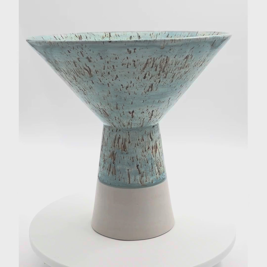 Jako van der Walt Short Flared Vessel, J02