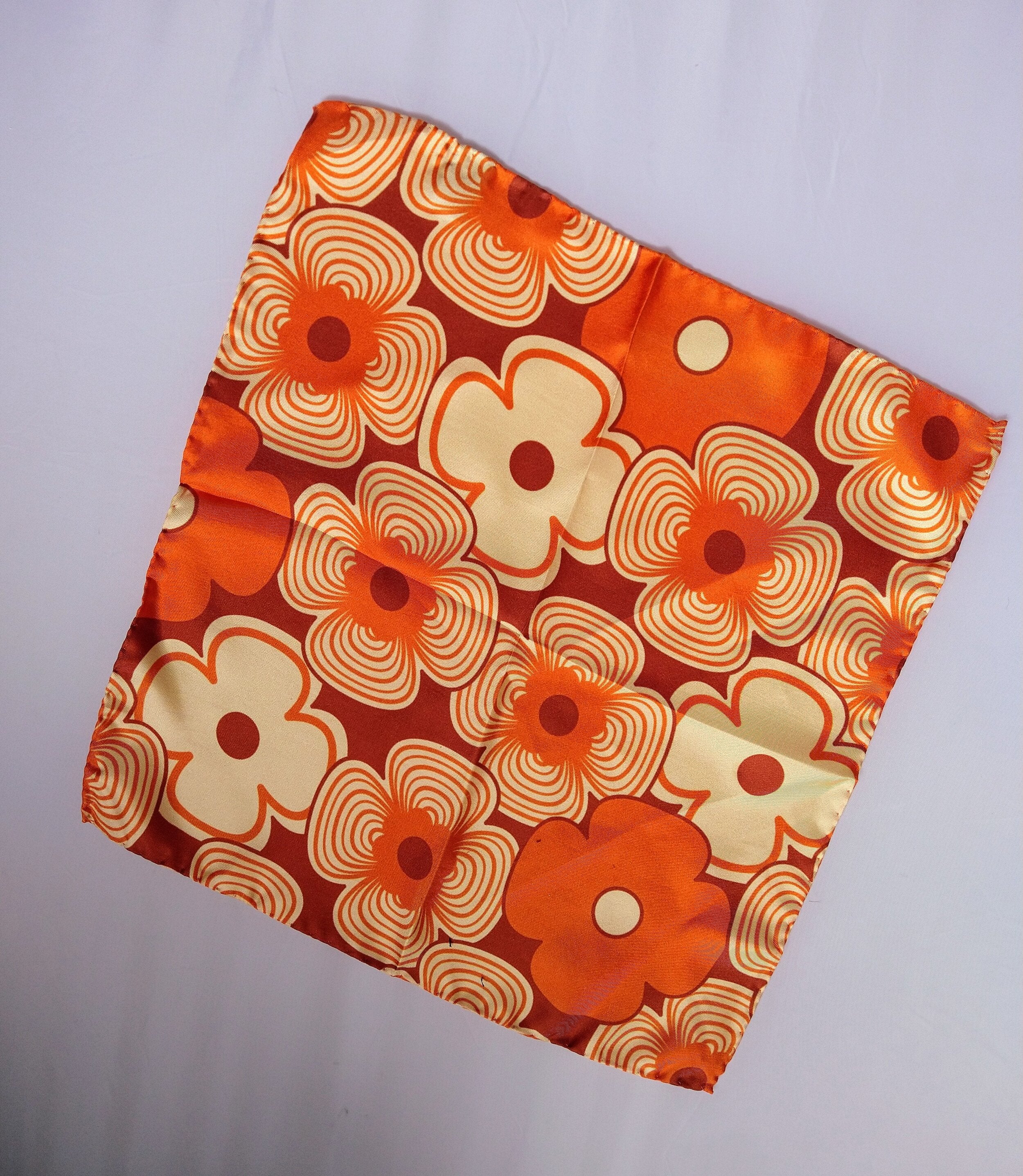 Allison Wiffen- Pure Silk Pocket Square - Primrose Gallery and Framing 